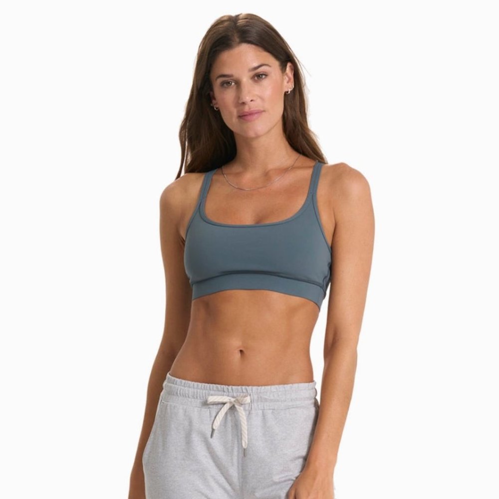 Vuori Mindset Sports Bra in the color azure